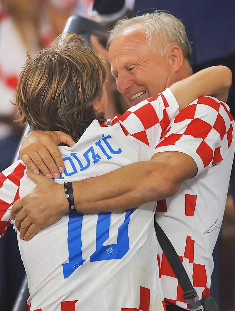 约罗：新赛季我们一定会展现出新面貌，这将是对上赛季的复仇