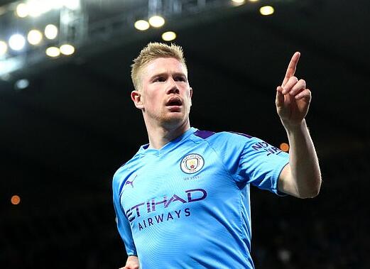 挑衅中国！日本球星三笘薰手持日本二战战犯照片，网友：封杀他