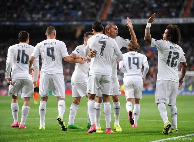 康宁汉姆：盛赞队友拥有振金手指，盼其冲击最佳防守球员