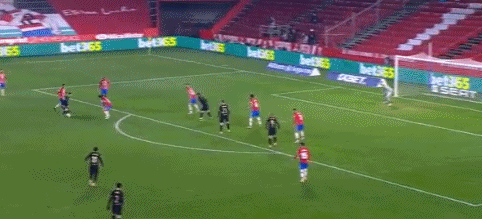 逆天，挪威甲门将点球大战一脚将摆好的球踢走以干扰对方